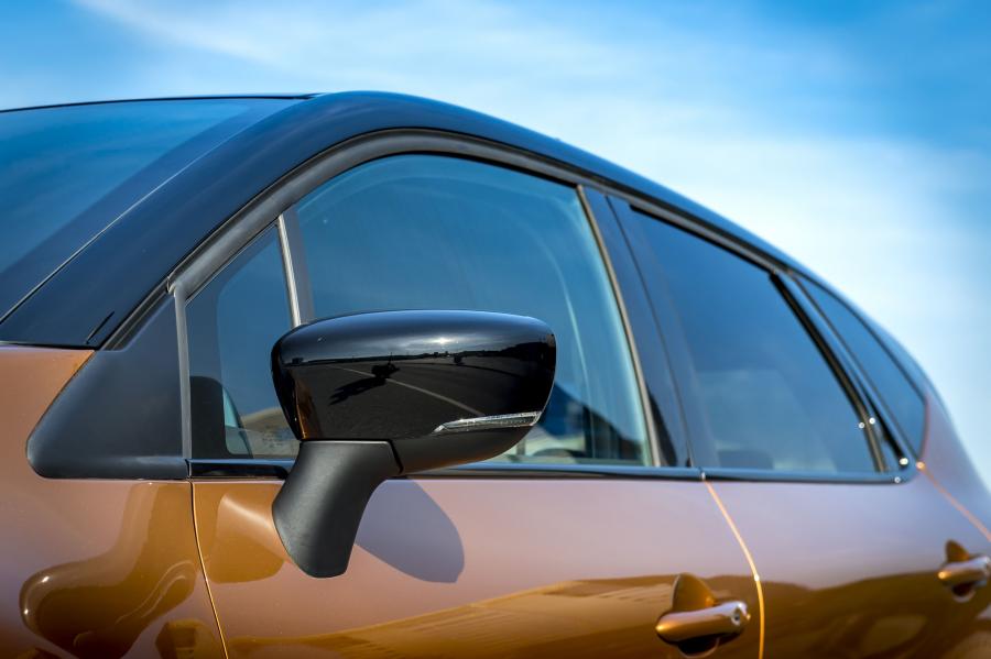 Детали экстерьера Renault Captur 2017 года  (WW) (фото 120 из 149)